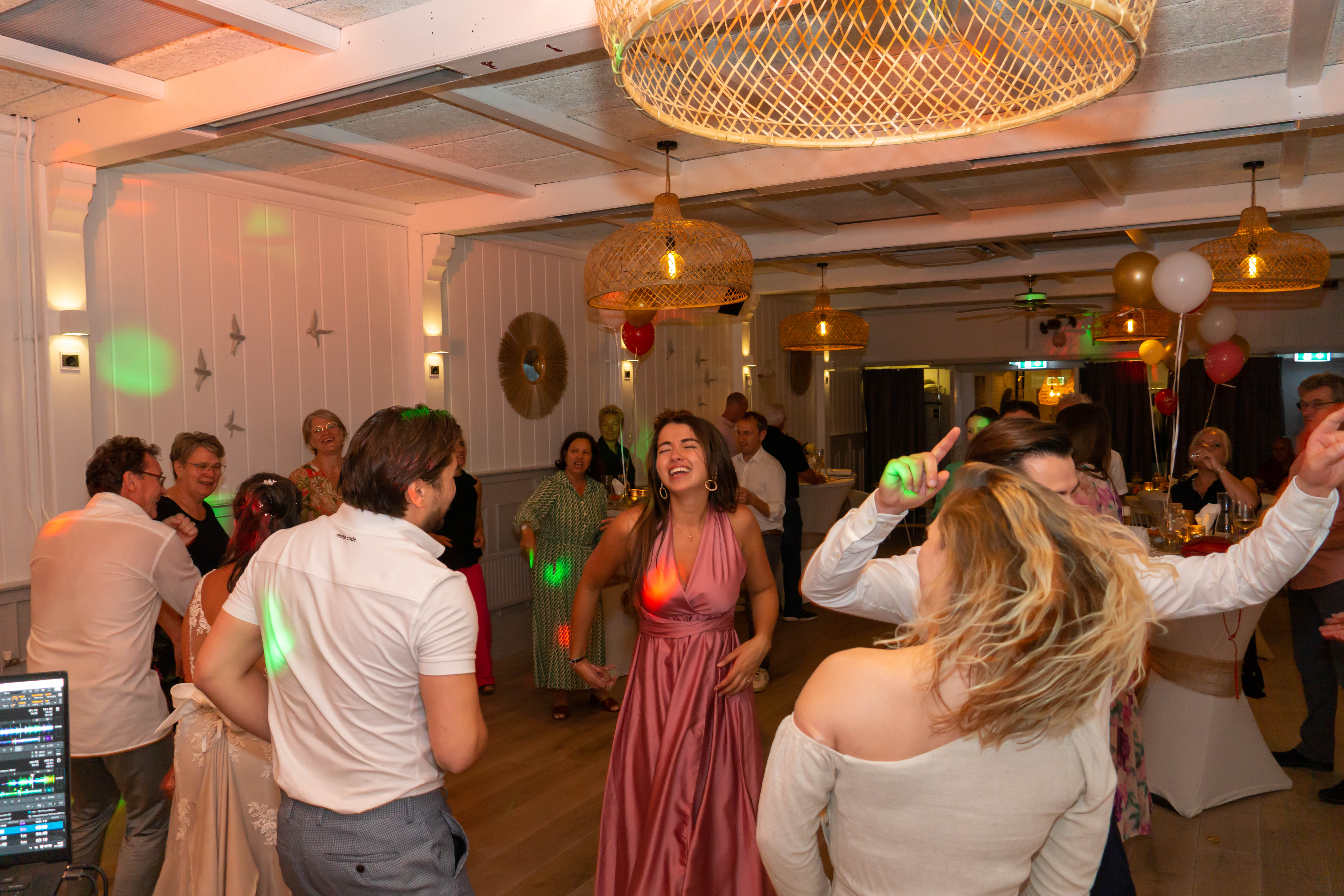 DJ E-RIK feest